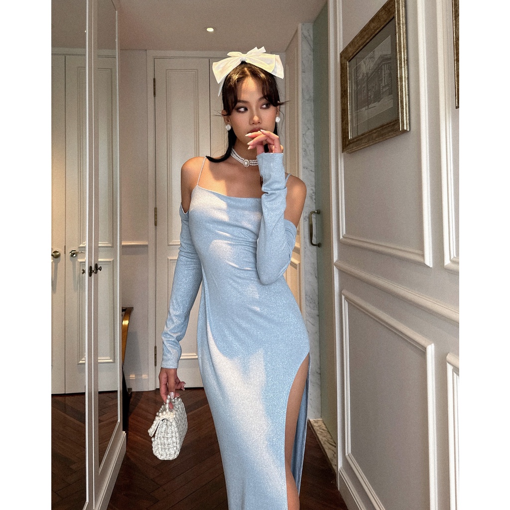 Vase in blue dress - Đầm dây tay dài xẻ tà - Thiết kế bởi IAMCOCO.OFFICIAL