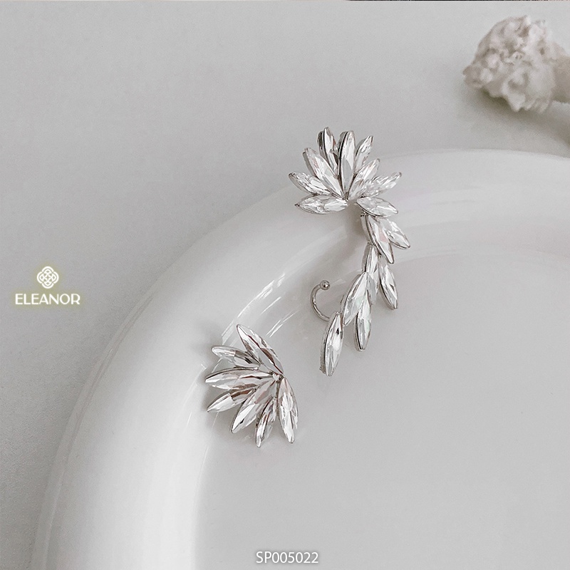 Bông tai nữ Eleanor Accessories hình đôi cánh bất đối xứng phụ kiện trang sức 5022