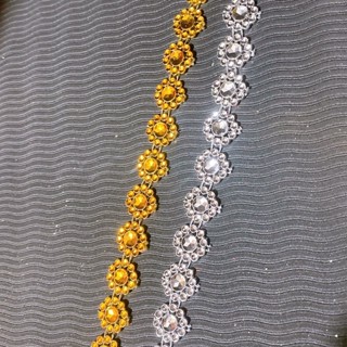 Lẻ 1m 1 hàng dây đá hoa thị (đá hoa mai) cuộn kim sa trang trí oản tài lộc, oản thờ, làm đồ handmade