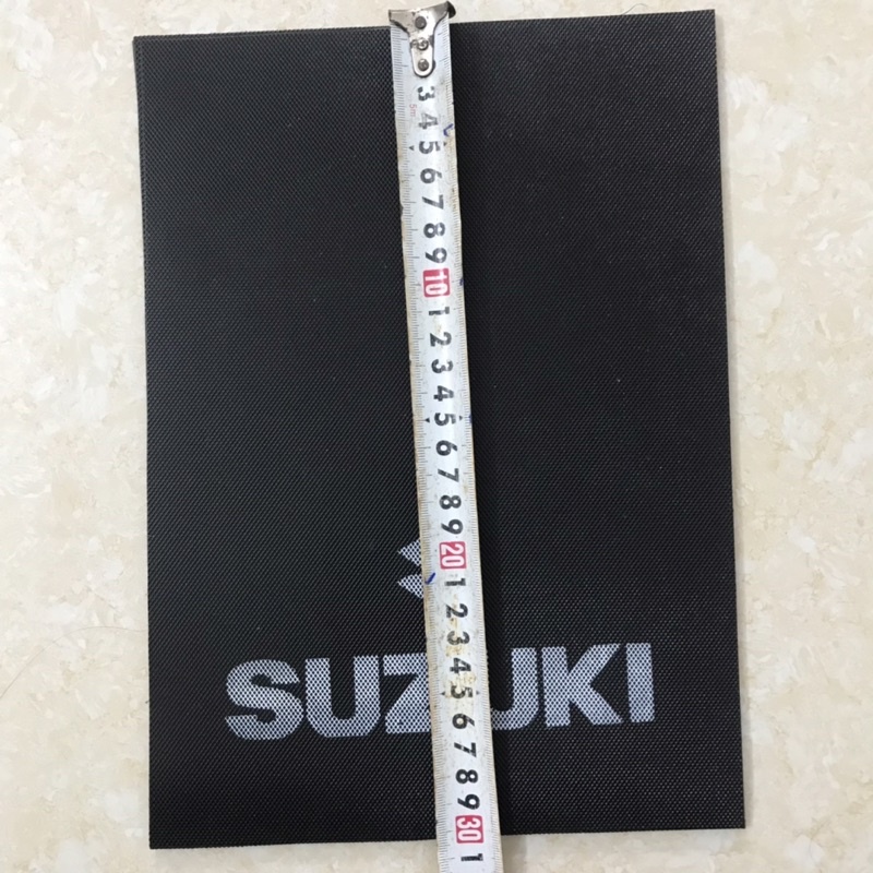 Miếng cao su chắn bùn xe tải Suzuki 5 tạ, xe ba gác hoặc xe chế