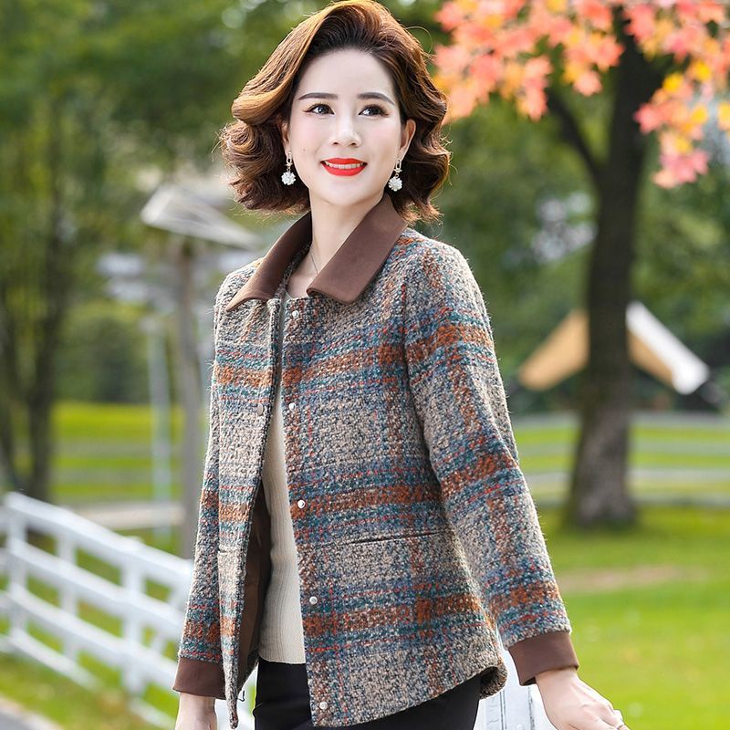 Áo khoác kẻ sọc của phụ nữ trung niên và người lớn tuổi trung niên dài tay áo nịt len ​​cỡ lớn len mẹ mùa xuân và mùa th