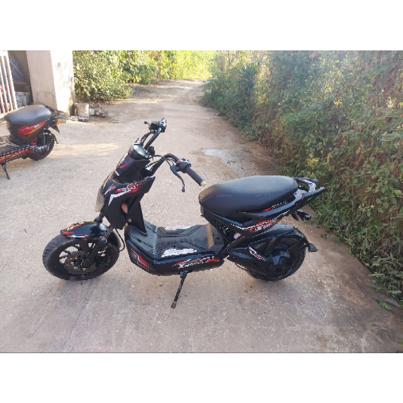 xe điện nhập khẩu X Men xe cũ còn dùng tốt có đầy đủ bình sạc phụ kiện theo xe thông tin 097 185 3323