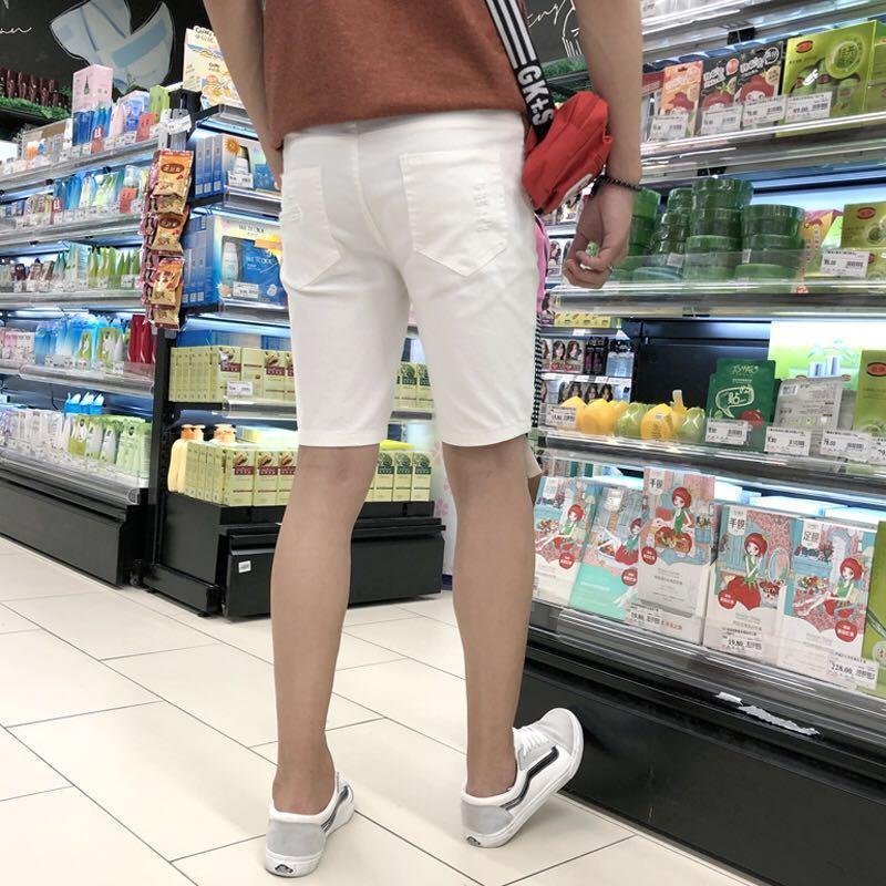 Quần Short Denim Màu Trắng Lưng Cao Co Giãn Ôm Dáng Rách Lỗ Phong Cách Hàn Quốc seluar jin lelaki pendekjeans lebar Cho Nam