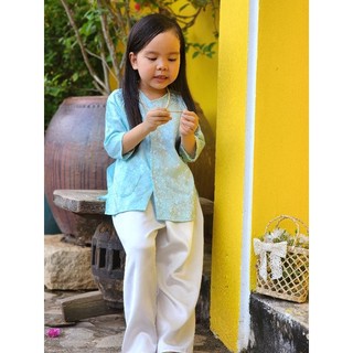 Bà ba gấm cho bé gái