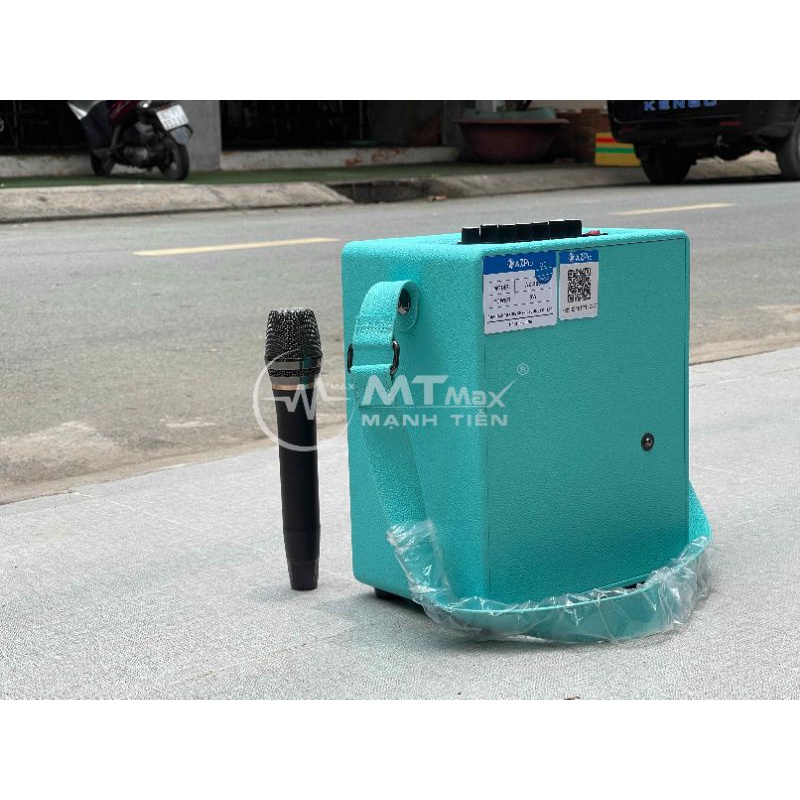 Loa Xách Tay karaoke Bluetooth Azpro 366 Mẫu Mới Bass 15cm 1 Trung 1 Treble 2 Mic Chống Hú