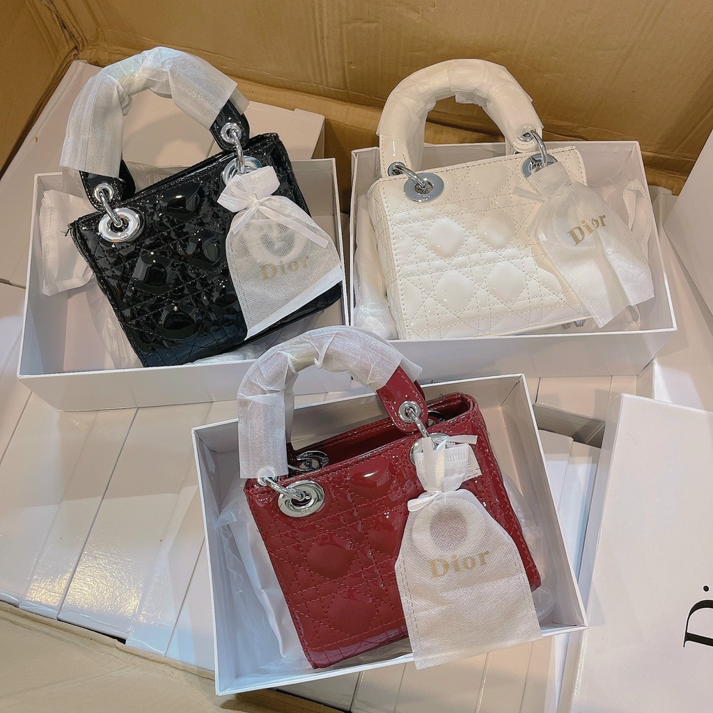 Túi Dior bóng 3 ô khóa bạc size 17 kèm hộp