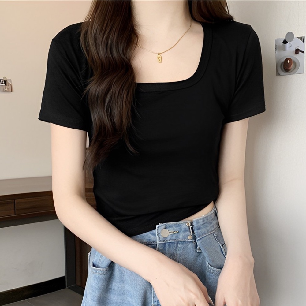 Áo Thun Trơn Cổ Vuông Madela Dáng Croptop Trẻ Trung Năng Động, Áo Cổ Vuông Croptop Ngắn Tay Phong Cách Basic Cho Nữ