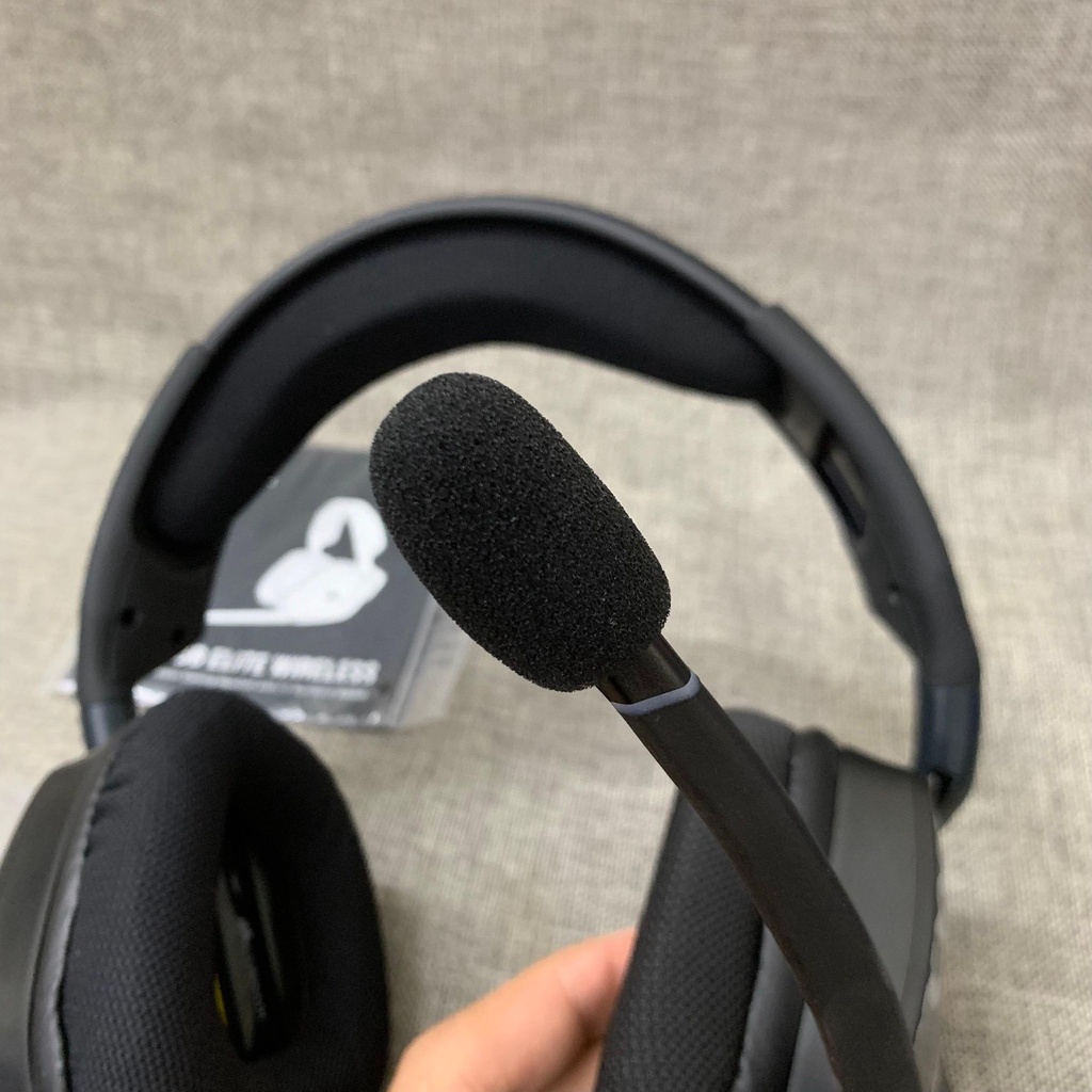 Tai nghe chơi game không dây Corsair VOID RGB ELITE 7.1 Carbon - Tai Nghe Chính Hãng
