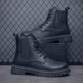 Giày Boot Nam Màu Đen Cổ Thun SOLE GN407