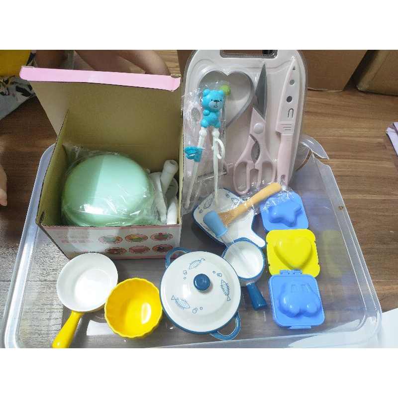Set bát sứ màu xanh cho bé ăn dặm kèm khay mây cho bé ăn dặm ạ, combo bát ăn dặm