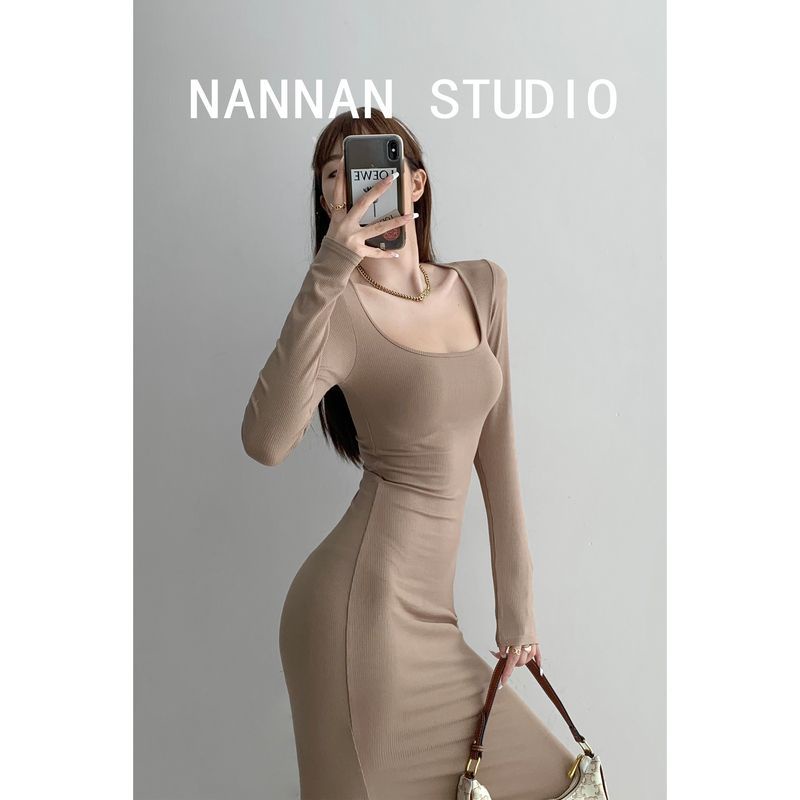 Đầm COZOKC dài tay cổ vuông thiết kế quyến rũ thời trang