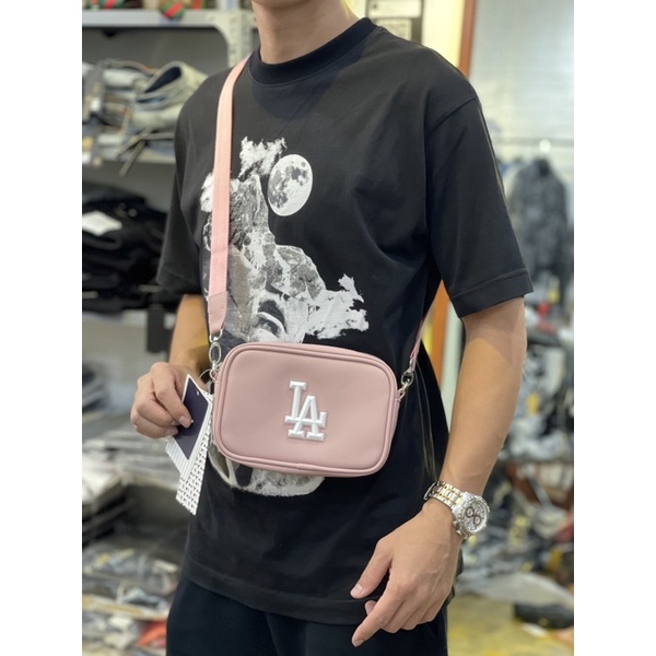 Túi đeo chéo Mờ Nờ Bê