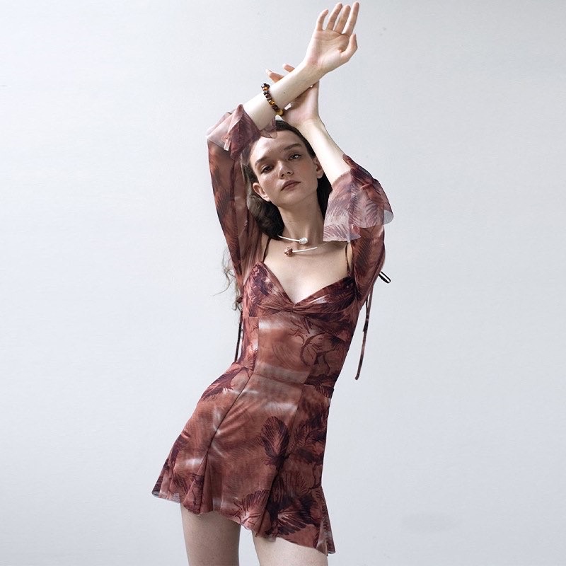 Đầm Tay Dài Loe Voan Mềm Siêu Tôn Dáng