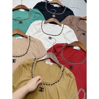 Áo cổ U viền xích