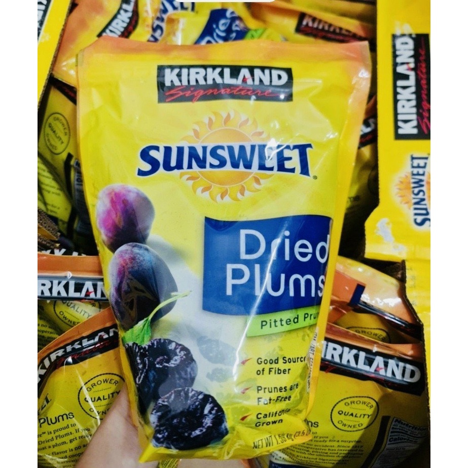 Quả mận sấy khô Kirkland Signature Sunsweet Plums 1.59 kg