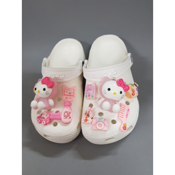 (Tặng 12 sticker)Dép Sục Crocs Classic Trắng+Charm đèn nháy Kitty Cho Bé Gái. Sản Phẩm Cao Cấp, Nhựa Không Mùi .