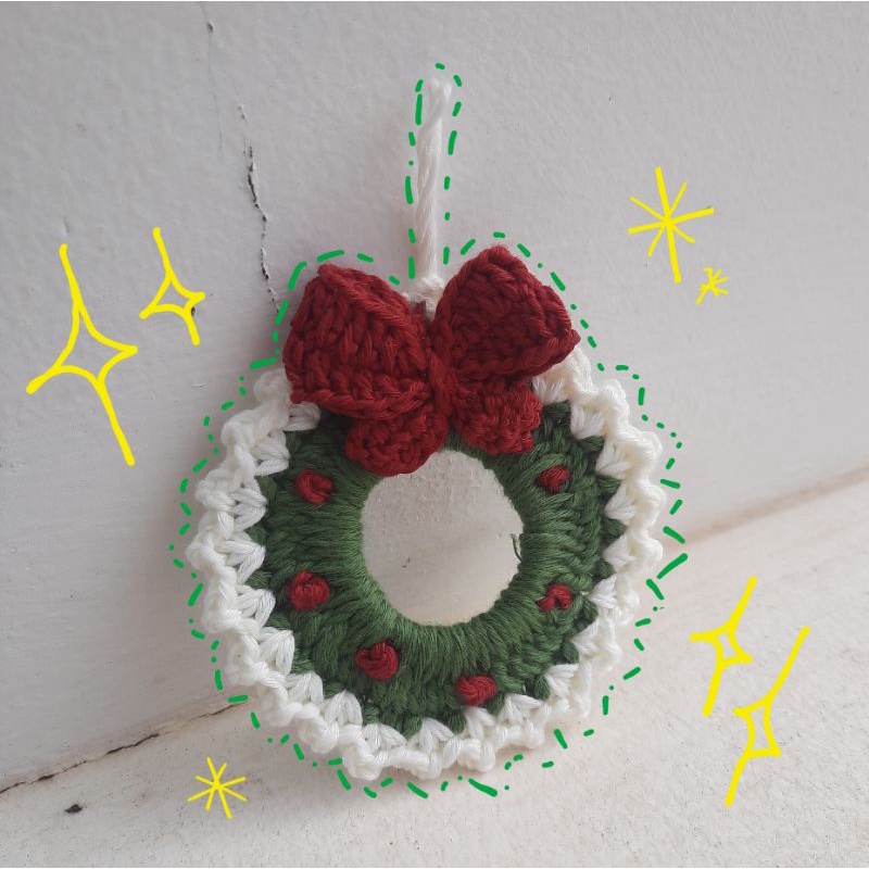 Móc khóa vòng hoa Giáng Sinh bằng len handmade