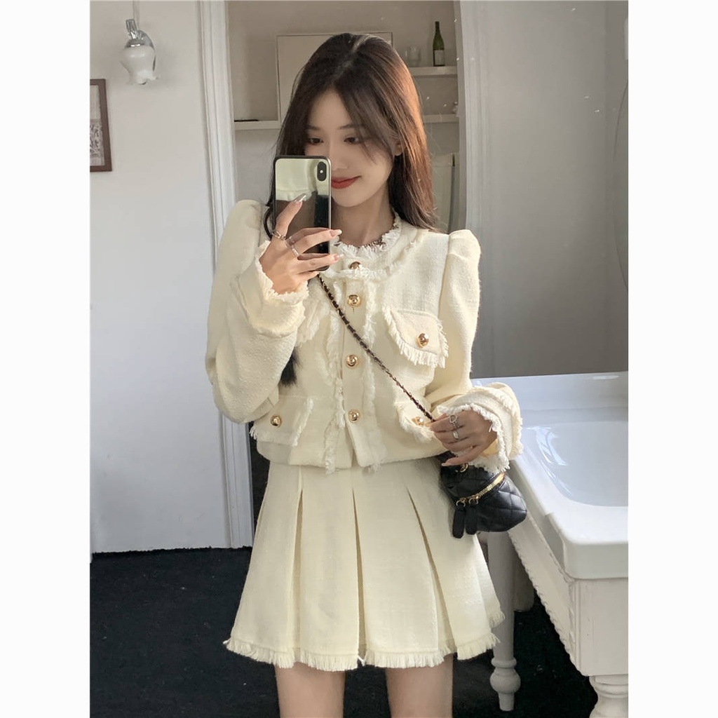 Áo dạ tweed áo khoát nữ áo ấm nữ Áo Khoác Ngắn Dáng Rộng Tay Dài Thiết Kế Tua Rua Phong Cách Thu Đông Mới 2022 Cho Nữ