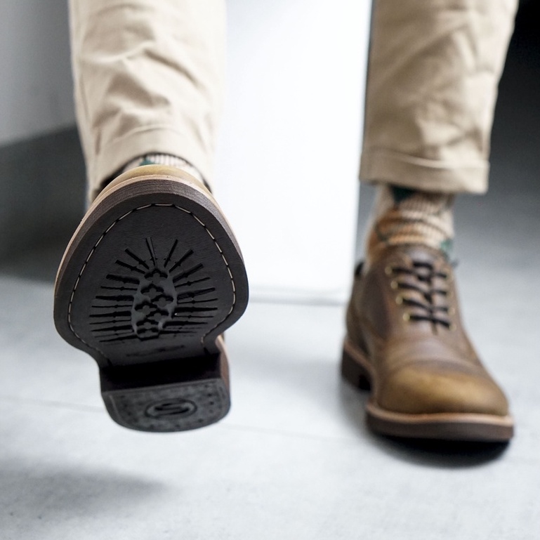 Giày nam công sở da bò sáp STEELER mũi tròn đế cao su đúc có khâu