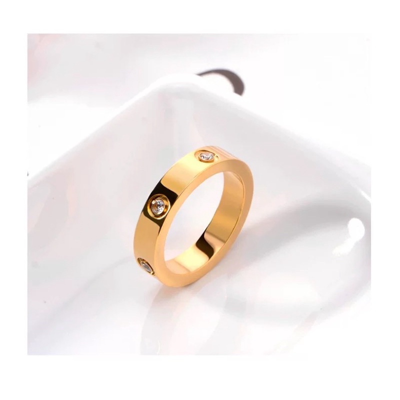 (Titan) R2 Nhẫn Titan Cặp Đôi Nam Nữ Khắc Tên Theo Yêu Cầu Không Đen Gỉ Carti Đính 6 Ngọc Vàng Gold Ring House