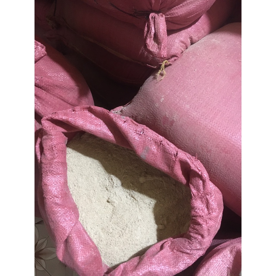 1Kg Cám Gạo - Cám Chà nguyên chất 100% được sát từ gạo ra nên hàng luôn mới, không hôi dầu và trấu nhiều