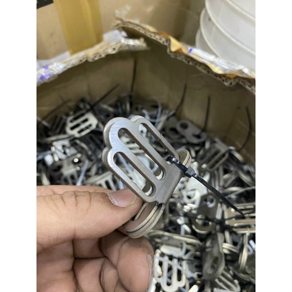 pát gắn đèn trợ sáng mini