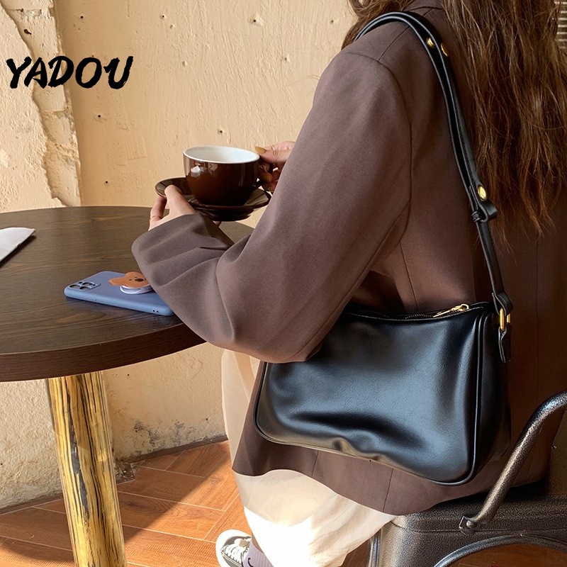 Túi đeo vai YADOU da PU màu đen/ nâu điều chỉnh được phong cách Hàn Quốc cổ điển thời trang mới dành cho nữ
