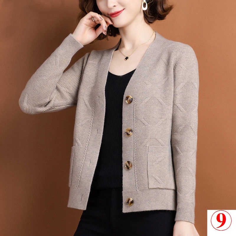 Áo Khoác Cardigan Cổ Chữ V Dáng Rộng Màu Sắc Đơn Giản Phong Cách Phương Tây Thời Trang Xuân Thu 2022 Cho Nữ Trung Niên
