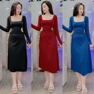 Váy cổ vuông tay dài dáng xòe khoét eo hai bên