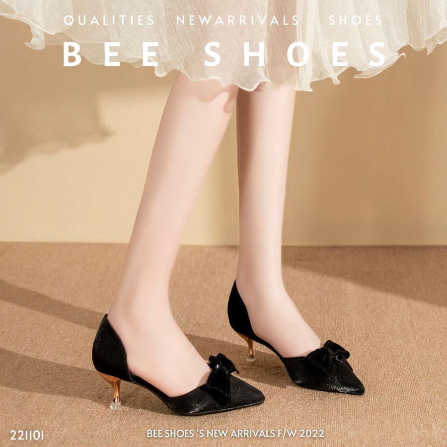 BEESHOES - GIÀY CAO GÓT NỮ MŨI NHỌN - GIÀY CAO GÓT NỮ GÓT NHỌN KHOÉT HÔNG CAO 5 PHÂN SẴN MÀU ĐEN KEM 221101