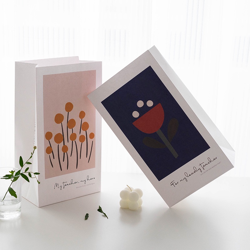 Túi quà hoa vintage kèm sticker dán miệng Mua Tất