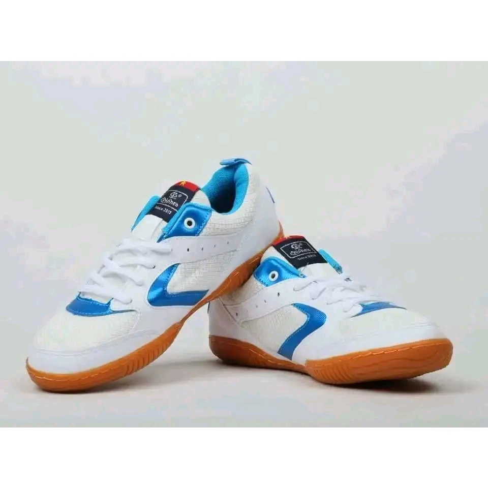 Giầy cầu lông chí phèo mã 005 hàng bình dân chất siêu tốt, form dáng chuẩn