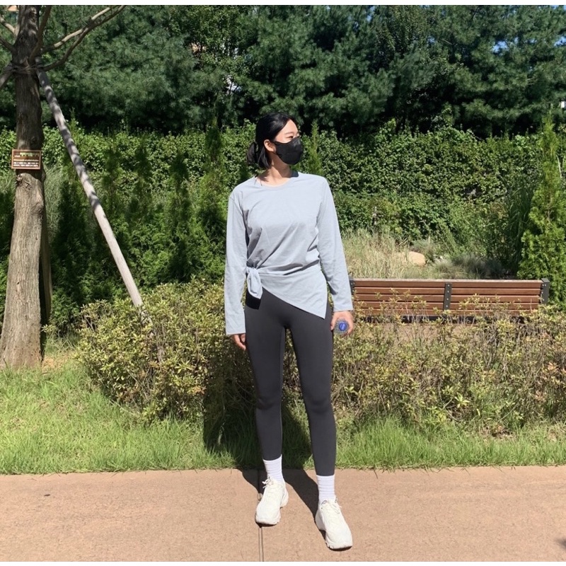 Áo thun dài tay xẻ hông Andar dư xịn đủ size