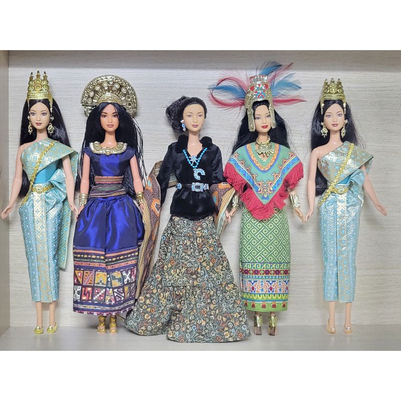 Búp bê barbie dolls of the world