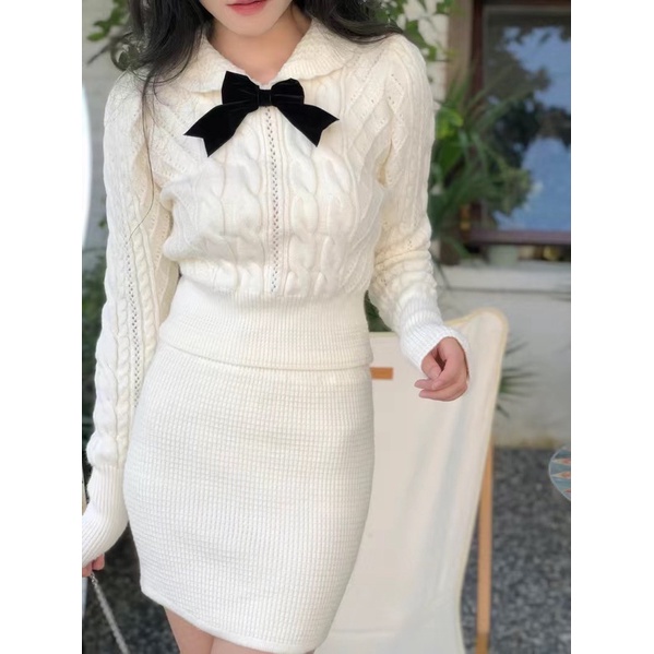 Set Len Dày Dặn Cổ Bèo Kèm Nơ Tay Dài + Chân Váy Ôm Body Tôn Dáng, Trang Phục Len Dệt Kim Siêu Ấm Áp Cao Cấp Cho Nữ