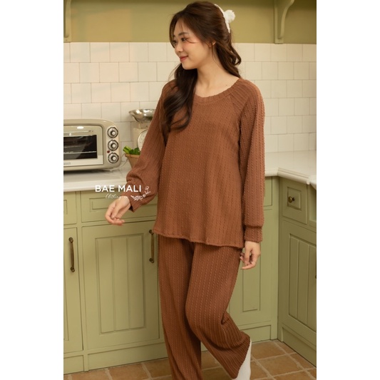SP304- Bộ mặc nhà len vặn thừng