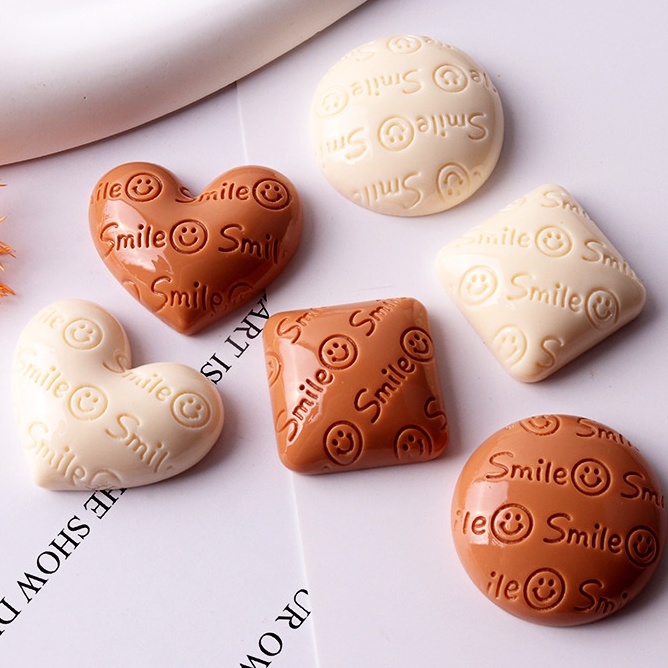 Charm trái tim chocolate Smile trang trí kẹp tóc, vỏ ốp điện thoại, dán Jibbitz, DIY