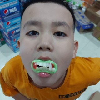 [ 1 Hộp 24 Cái ] Kẹo Dẻo Haloween / Kẹo Răng Macarong