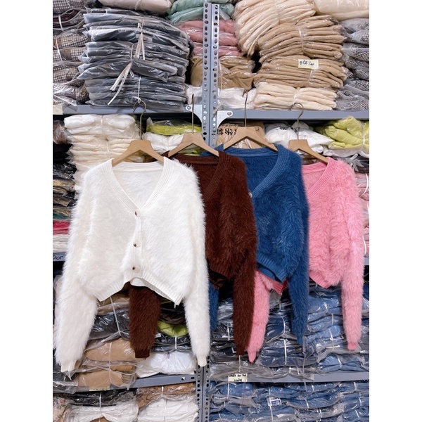 Áo Len Lông Cổ Tim 3 khuy Cài B150