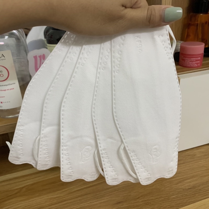 SỈ KHẨU TRANG KF94 NAM KHÁNH