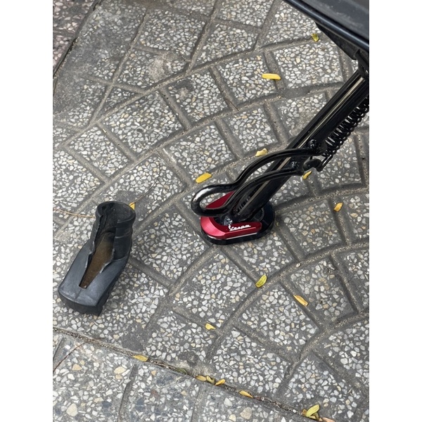 BỌC CHÂN CHỐNG CHO XE VESPA