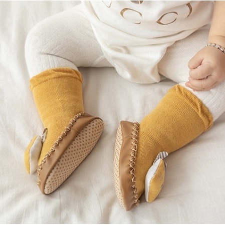 Giày vớ tập đi đế da mềm gắn họa tiết hình thú đáng yêu cho bé