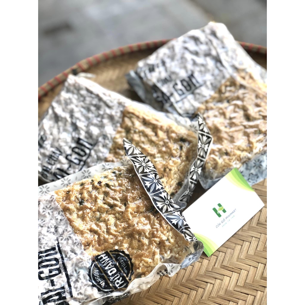 Cơm cháy Rụm Sài Gòn siêu ruốc, hộp 500gr gồm 3 túi, date mới, loại ít cay ai cũng ăn được.