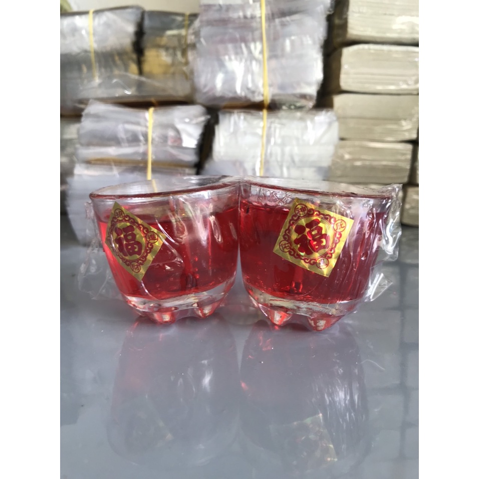 (Q.6)(Hỏa tốc 2h)1 Hộp Đèn cầy ( 6 cặp ) dạng múi