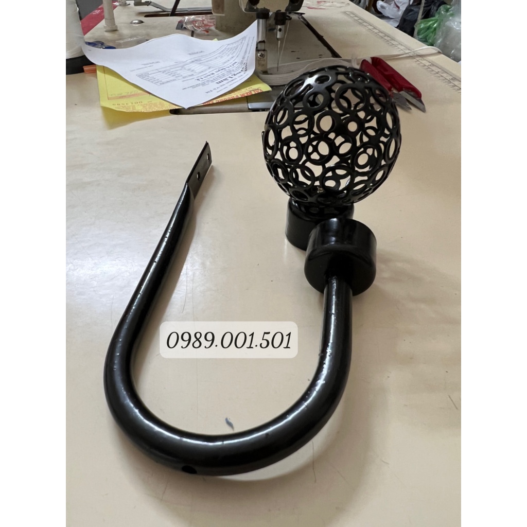 Tay Cài rèm , vén rèm 2 trong 1 hình quả cầu