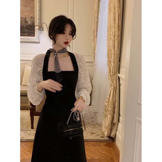 Đầm Dài Cổ Vuông Phối Ren Họa Tiết Bướm Phong Cách Pháp Thanh Lịch Thời Trang Mùa Thu Cho Nữ