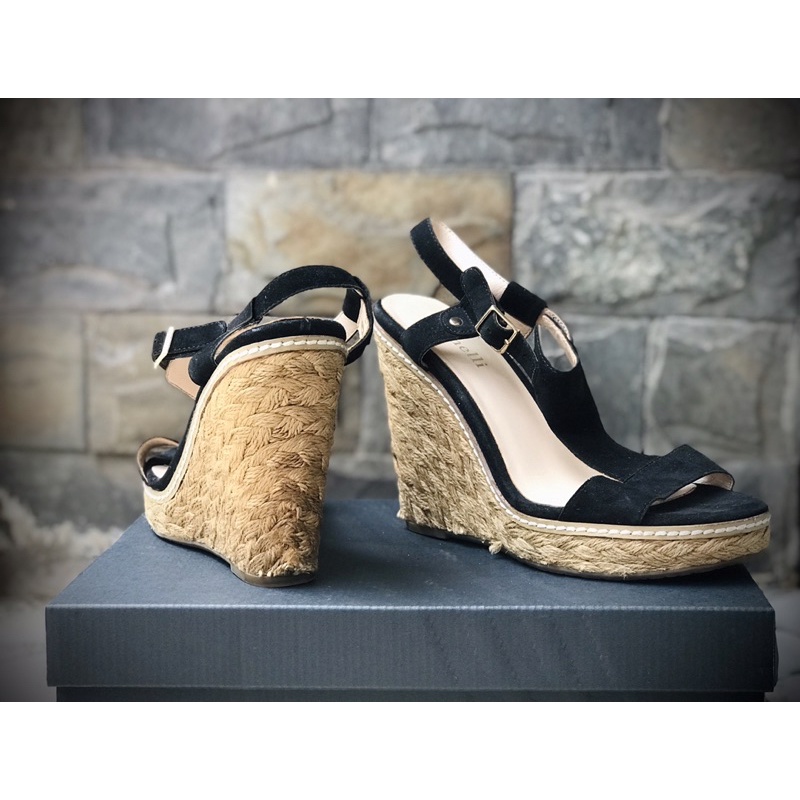 Giày sandanl quai ngang đế xuồng-size 37