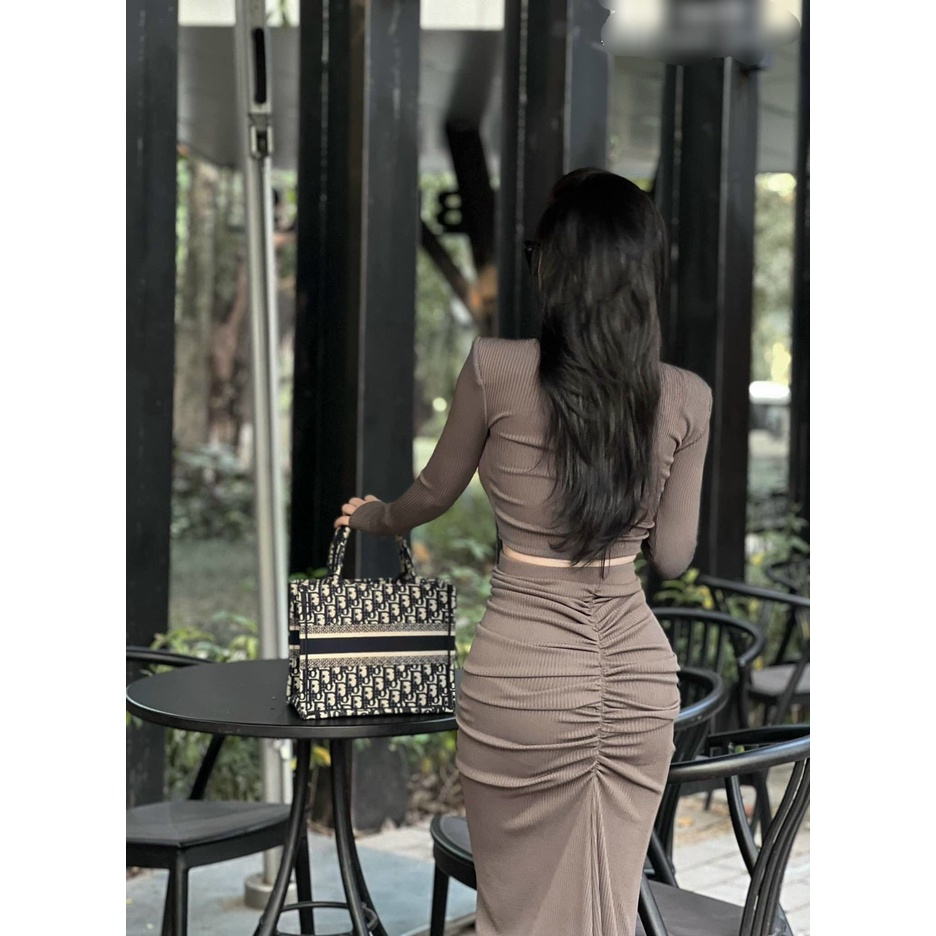 Set chân váy nhún kèm áo croptop tay dài