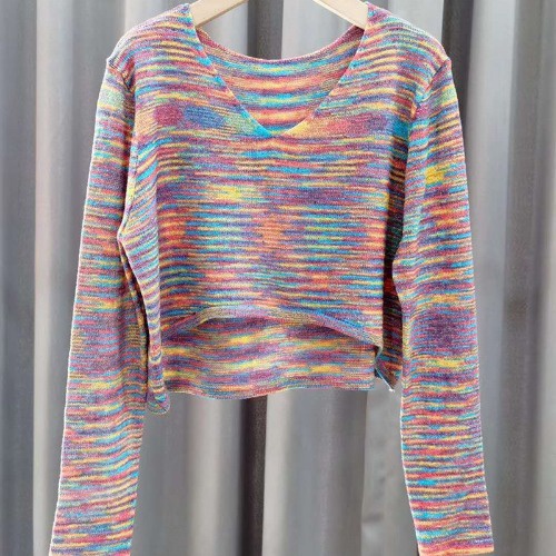 Áo Croptop Dệt Kim Tay Dài Cổ Chữ V Hoạ Tiết Kẻ Sọc Cầu Vồng