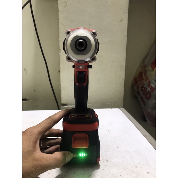 Thân máy chuyên vít